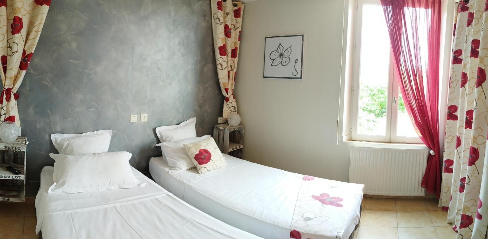 Le Petit Caboulot En Pleine Nature Vaumeilh ภายนอก รูปภาพ