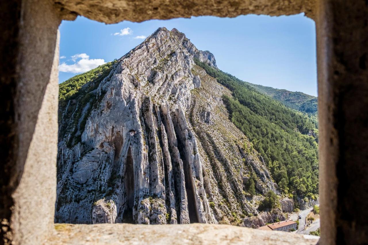 Le Petit Caboulot En Pleine Nature Vaumeilh ภายนอก รูปภาพ